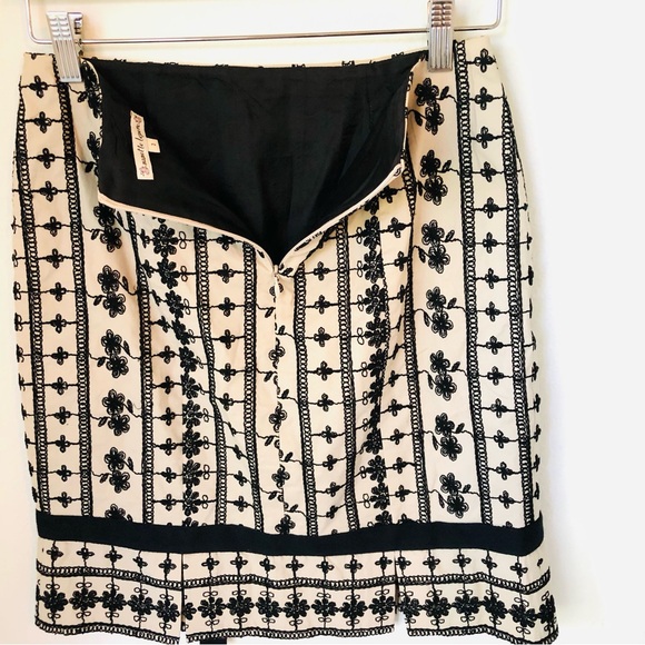 Nanette Lepore Coquette Skirt Women’s 2, Cream with Black Embroidery, Parisian - Picture 14 of 15